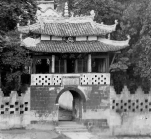 重庆觉林寺及报恩塔 百年前老照片